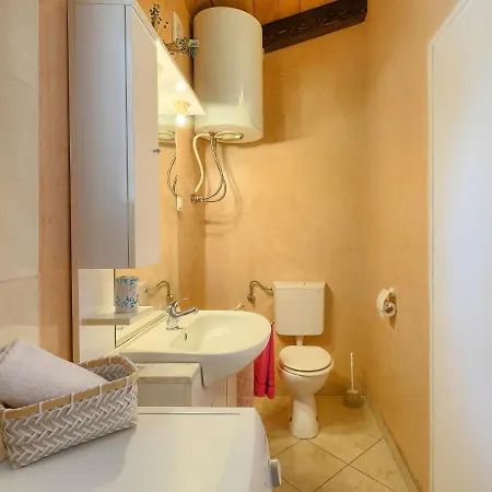 Holiday home Paula - Roj440 By Interhome