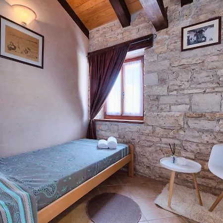 Holiday home Paula - Roj440 By Interhome Pazin